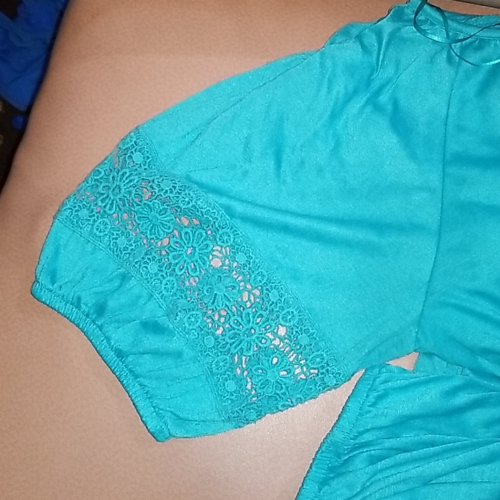 Shirt - Picture 2 of 3